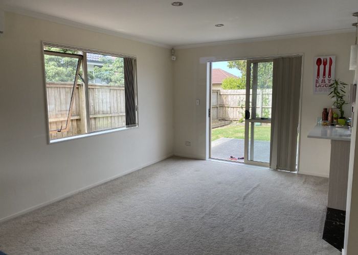  at 106A Simpson Rd, Henderson Valley, Waitakere City, Auckland