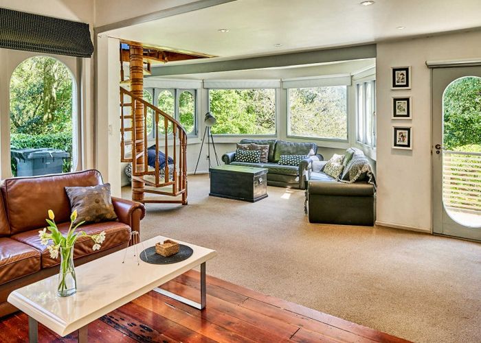  at 30 Ferry Road, Days Bay, Lower Hutt