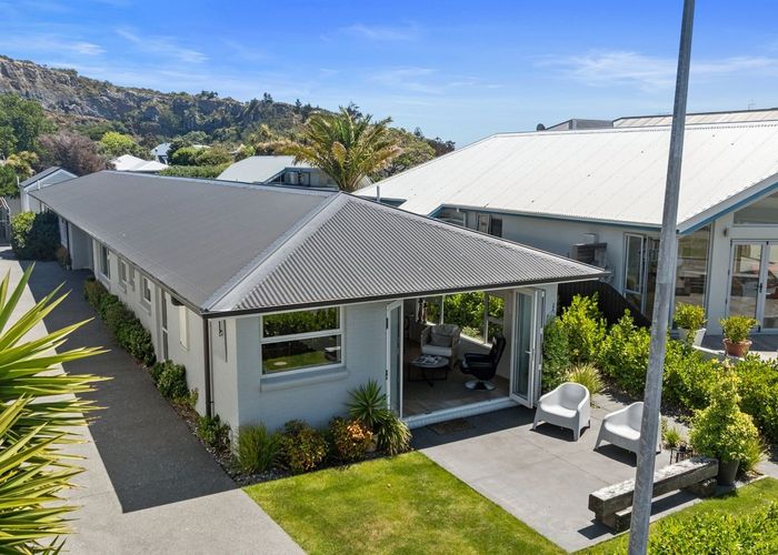  at 1/47 Beachville Road, Redcliffs, Christchurch