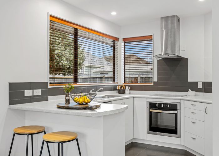  at 2/223 Lyttelton Street, Spreydon, Christchurch City, Canterbury