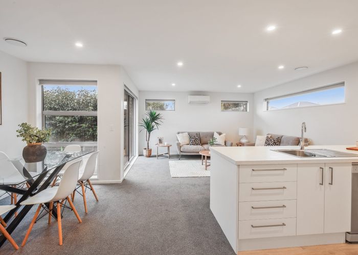  at 4/100 Main North Road, Papanui, Christchurch City, Canterbury