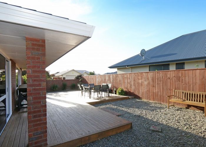  at 2 Liberty Grove, Kelvin Grove, Palmerston North