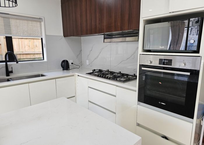  at 44D White Swan Road, Mount Roskill, Auckland City, Auckland