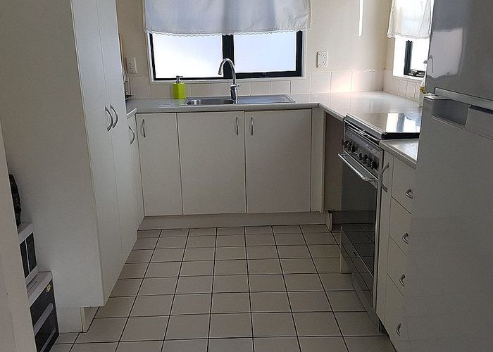  at 8/12 Ambrico Place, New Lynn, Waitakere City, Auckland