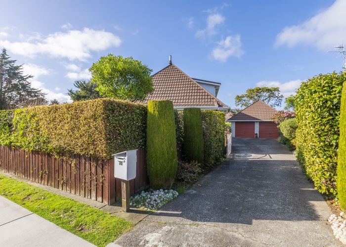  at 35 Walton Avenue, Waikanae