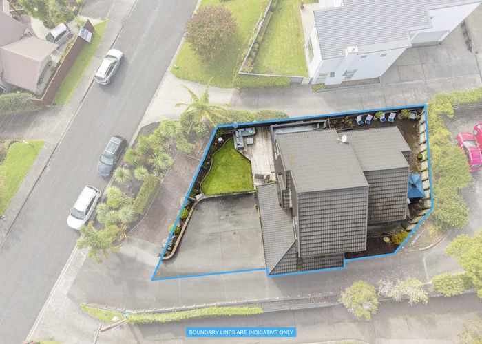  at 2/38 Penzance Road, Mairangi Bay, North Shore City, Auckland