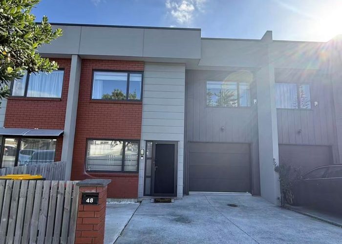  at 48 Bordeaux Pde, Te Atatu South, Waitakere City, Auckland