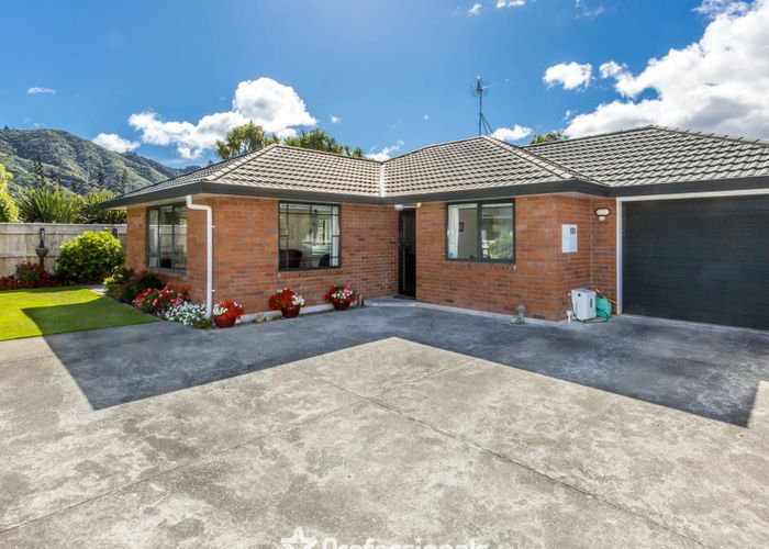  at 23A Hudson Avenue, Ebdentown, Upper Hutt