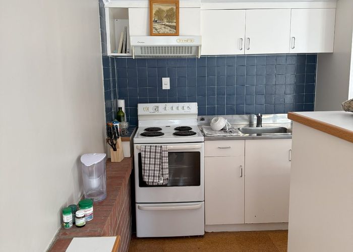  at 4 Springleigh Avenue, Mount Albert, Auckland City, Auckland