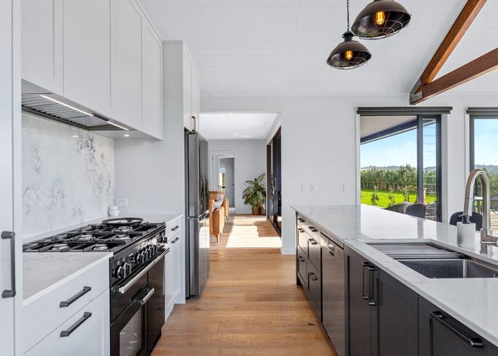 at 4 Rossbern Lane, Papakura