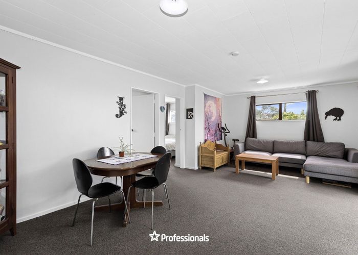  at 14 Owhiti Street, Titahi Bay, Porirua, Wellington