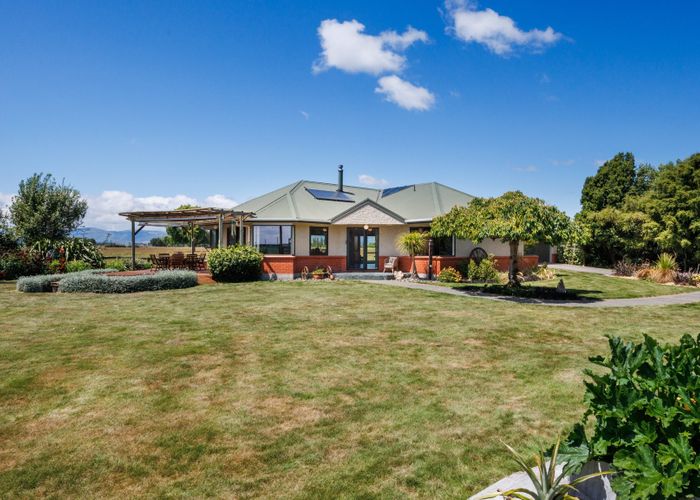  at 1371 Kairanga Bunnythorpe Road, Palmerston North
