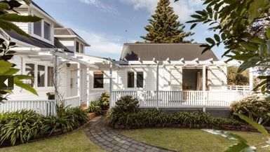  at 153 VALLEY ROAD, Kawerua, Mount Maunganui