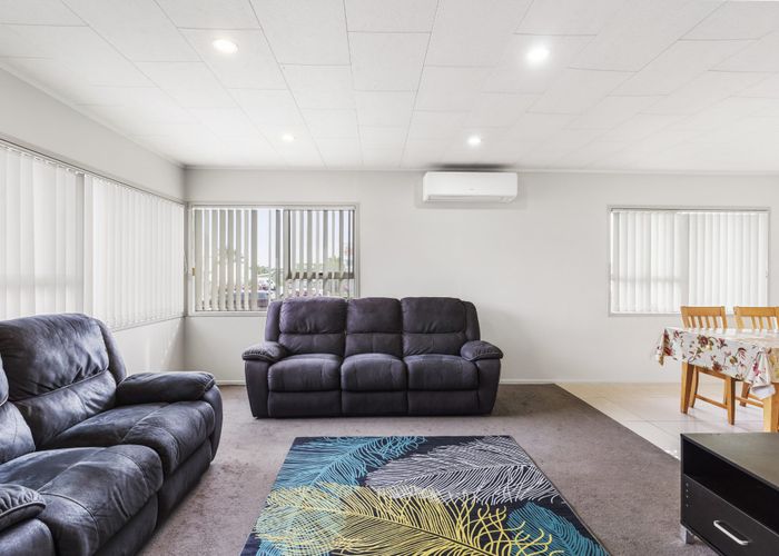  at 458 Roscommon Road, Clendon Park, Auckland