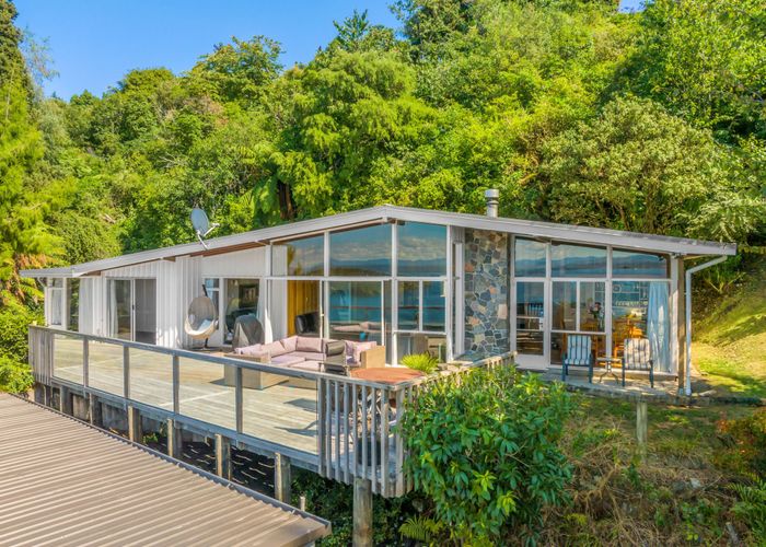  at 846 Wily Terrace, Acacia Bay, Taupo
