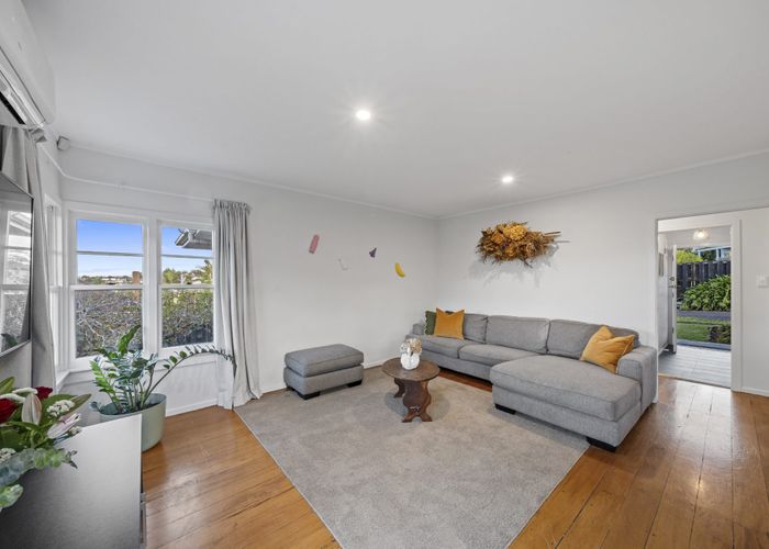  at 1/57 Sunnyside Road, Sunnyvale, Waitakere City, Auckland