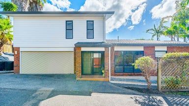  at 7 Eban Avenue, Hillcrest, Auckland