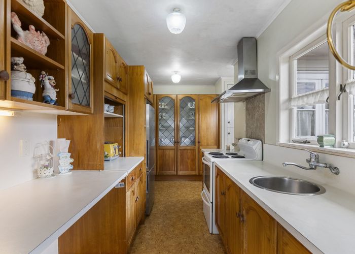  at 565 Glenfield Road, Glenfield, Auckland