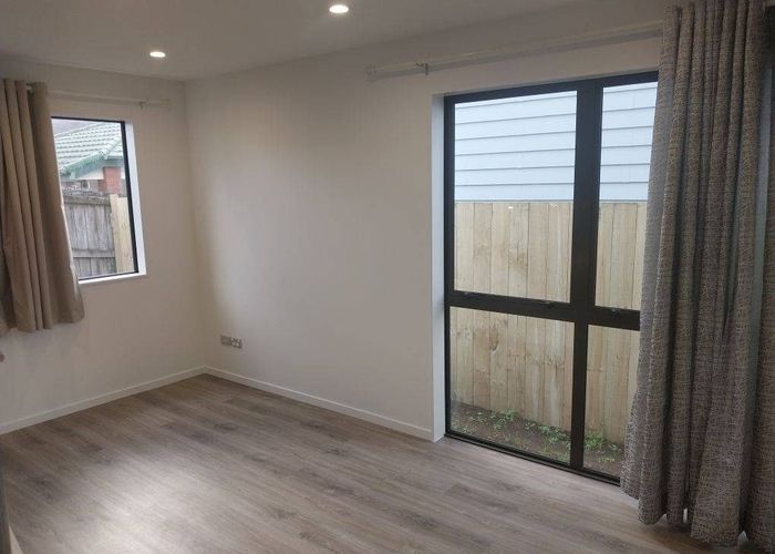  at 3/29 Raleigh Road, Northcote, North Shore City, Auckland