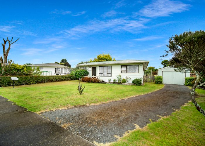  at 17 Miami Street, Mangere East, Auckland