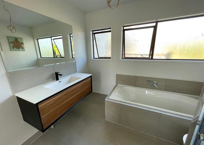  at 1425 Whangaparaoa Road, Army Bay, Rodney, Auckland