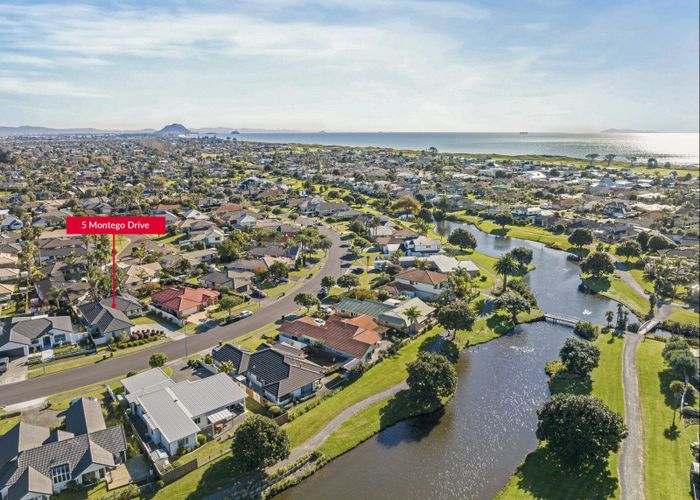  at 5 Montego Drive, Papamoa Beach, Papamoa