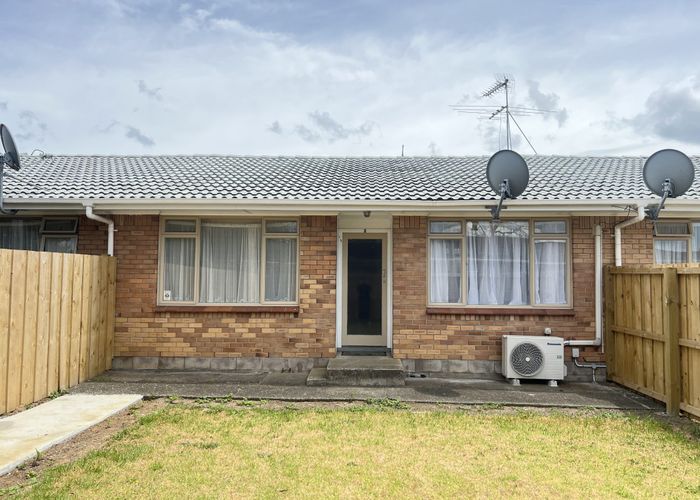 at 2/31A Vine Street, Mangere East, Auckland