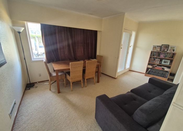  at 17 Regent Street, Silverdale, Hamilton, Waikato