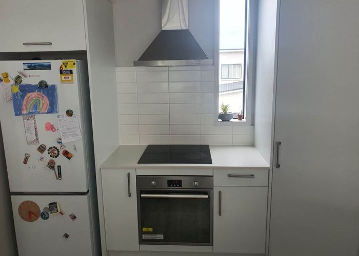  at 6 Pheasant Lane, Hobsonville, Waitakere City, Auckland