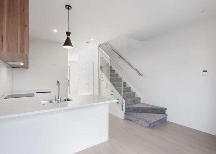  at 5/8 Rosier Road, Glen Eden, Waitakere City, Auckland