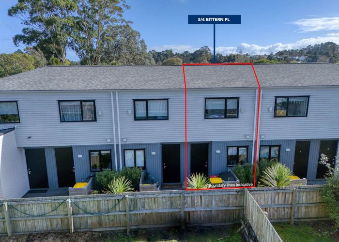  at 5/4 Bittern Place, Henderson, Waitakere City, Auckland