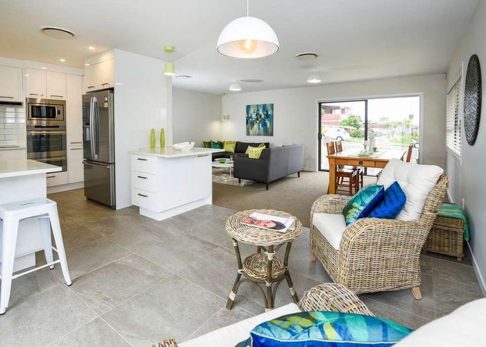  at 72 Highland Park Drive, Highland Park, Manukau City, Auckland