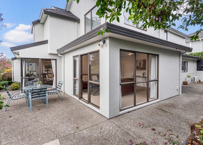  at 2/63 Fancourt Street, Meadowbank, Auckland City, Auckland