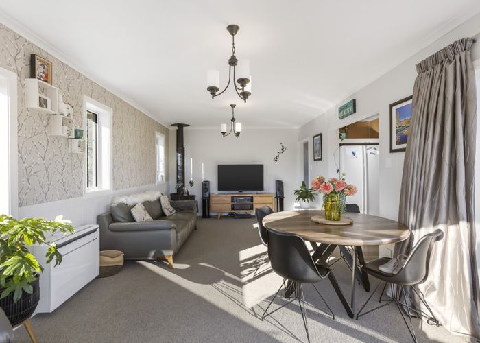  at 11 Cemetery Road, Tarras, Cromwell