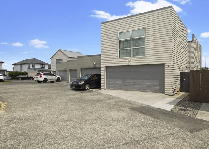  at 9 Taupinga Way, Takanini, Papakura, Auckland