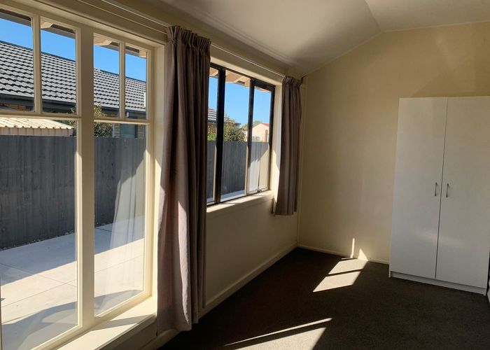  at 833 Main North Road, Belfast, Christchurch