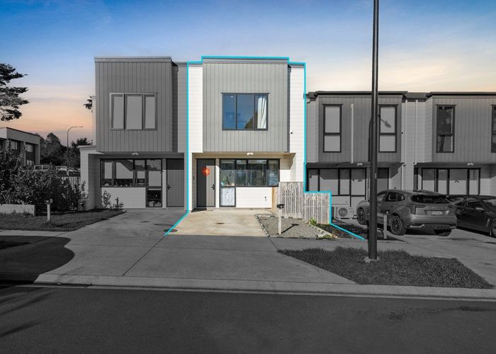 at 10 Karoro Road, Flat Bush, Manukau City, Auckland