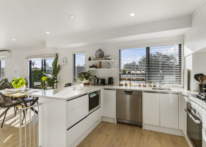  at 94A Mellons Bay Road, Mellons Bay, Auckland