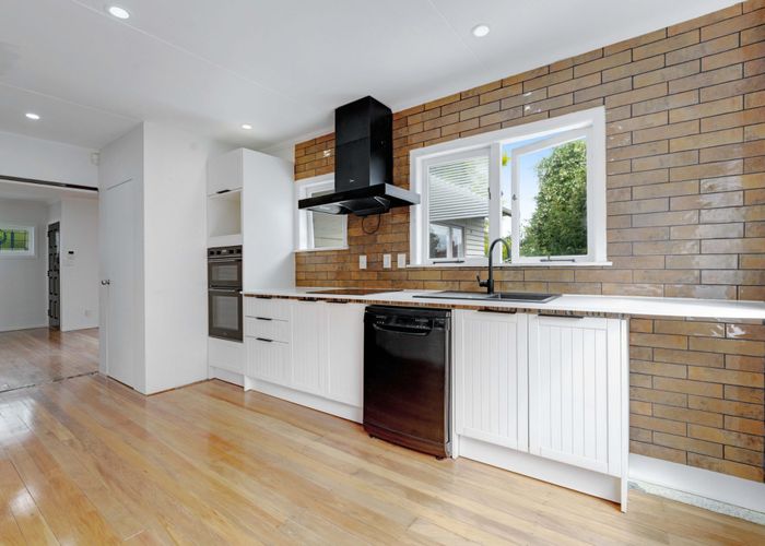  at 4 Brough Road, Manurewa East, Manukau City, Auckland