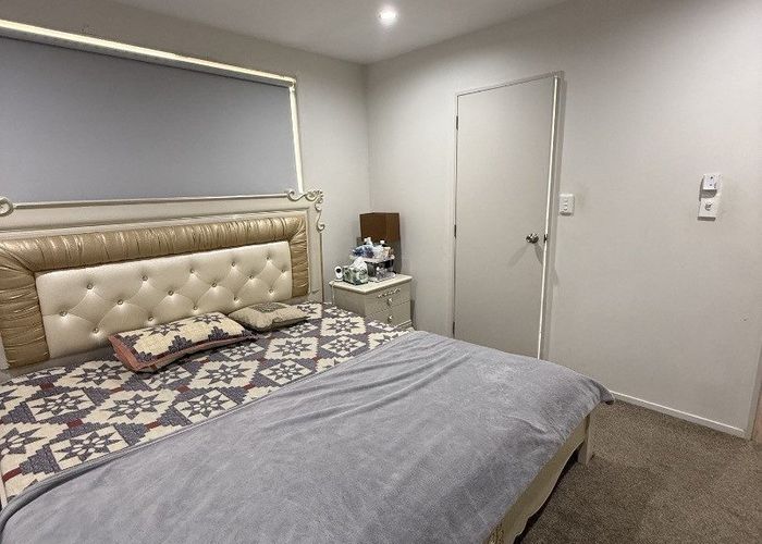  at 61 Woodbank Drive, Glen Eden, Waitakere City, Auckland