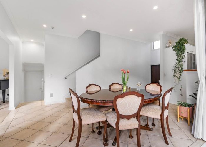  at 5A Montrose Terrace, Mairangi Bay, North Shore City, Auckland