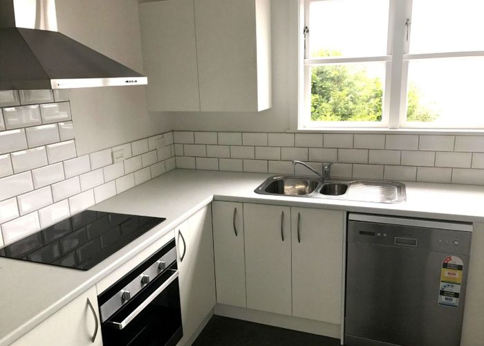  at 2/156 Washington Avenue, Brooklyn, Wellington, Wellington