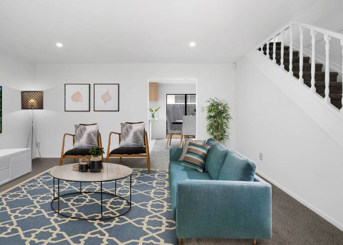  at 2/27 Buckingham Crescent, Papatoetoe, Manukau City, Auckland