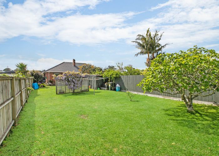  at 24 Highbury Street, Avondale, Auckland City, Auckland