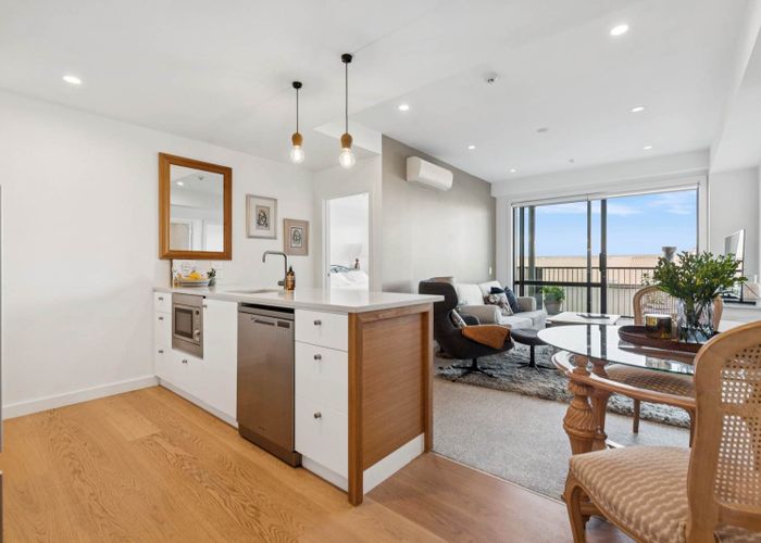  at 303/30A Enfield Street, Mount Eden, Auckland City, Auckland