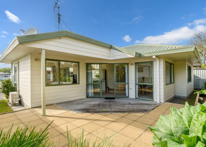  at 42B Queen Road, Bellevue, Tauranga
