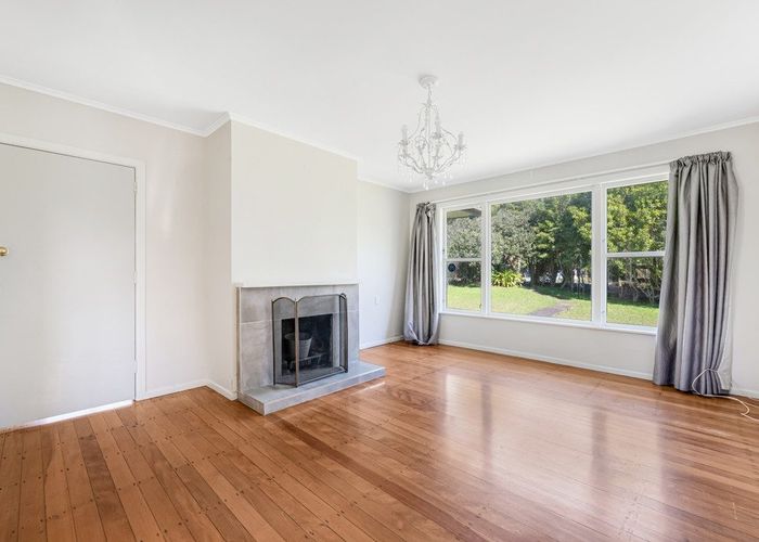  at 2 Dampier Street, Avondale, Auckland City, Auckland