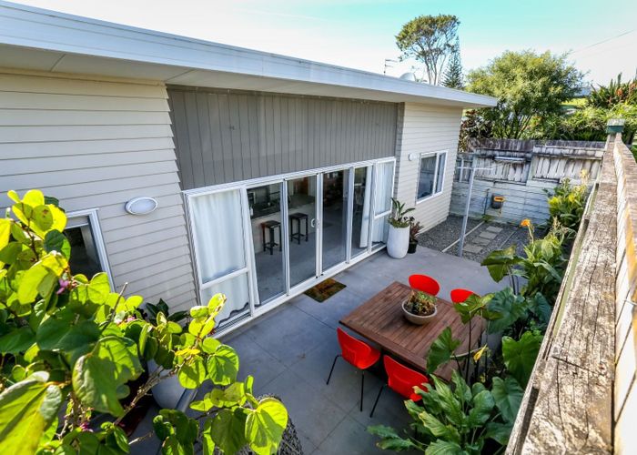  at 1/20 Paritutu Road, Spotswood, New Plymouth