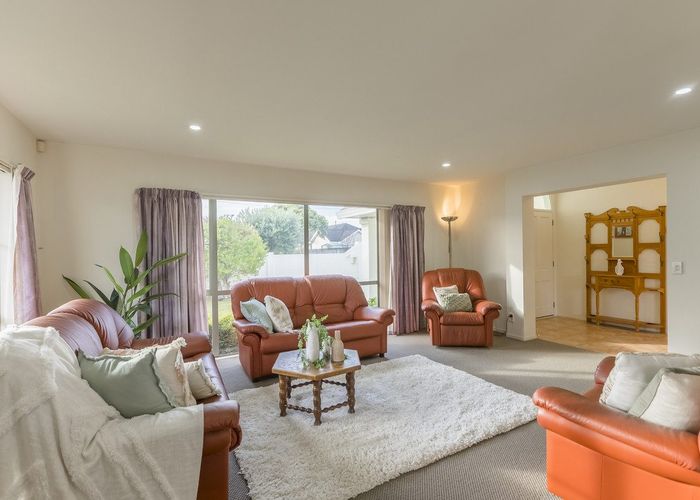  at 318 Manly Street, Paraparaumu Beach, Kapiti Coast, Wellington