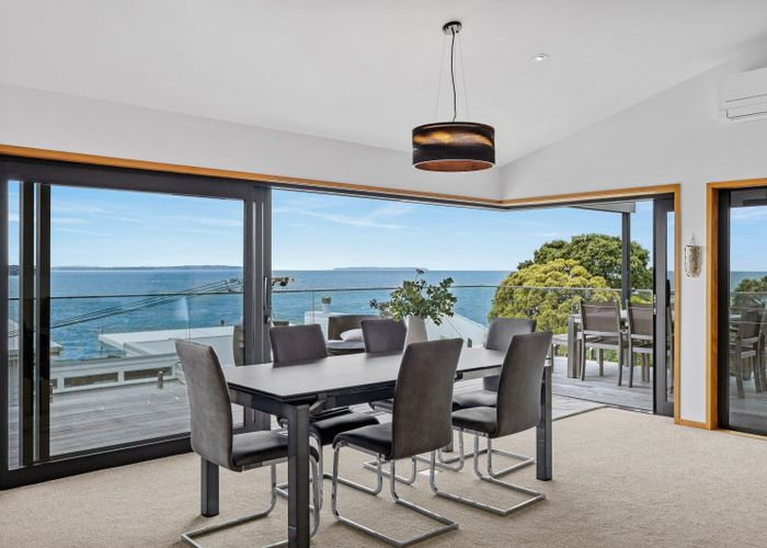  at 35 Rothesay Bay Road, Rothesay Bay, North Shore City, Auckland